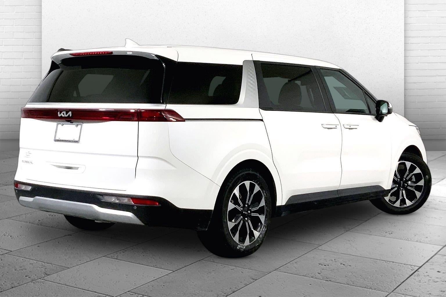 2023 Kia Carnival EX