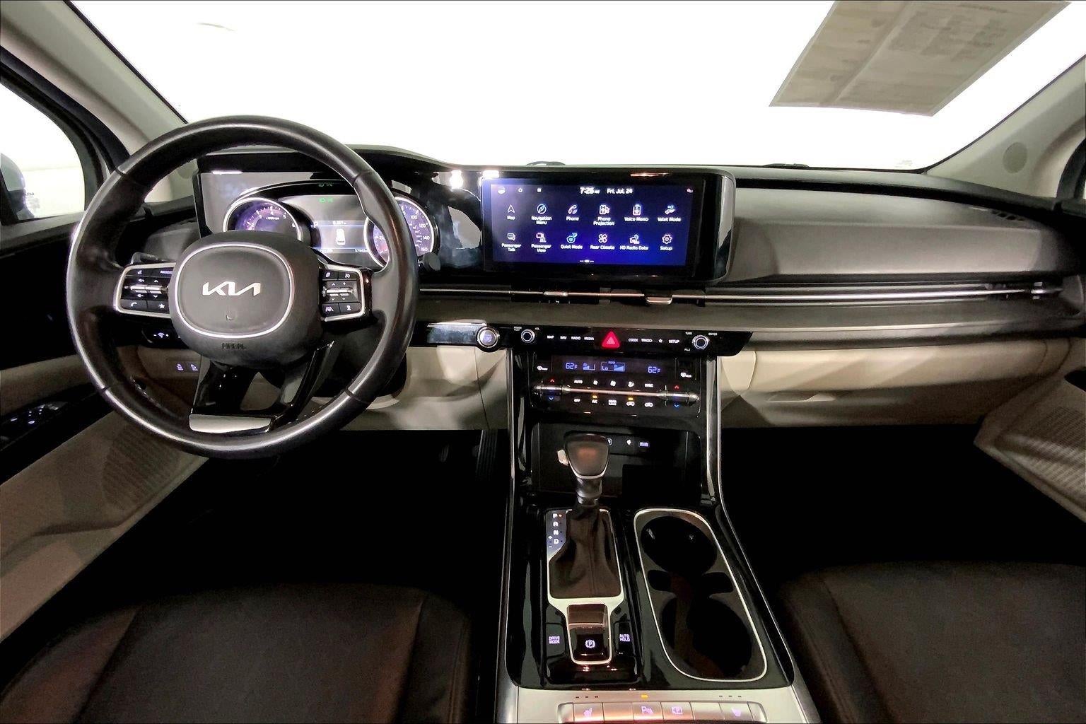 2023 Kia Carnival EX