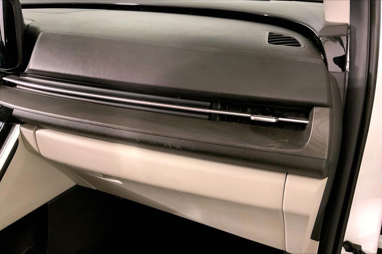 2023 Kia Carnival EX
