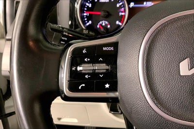 2023 Kia Carnival EX