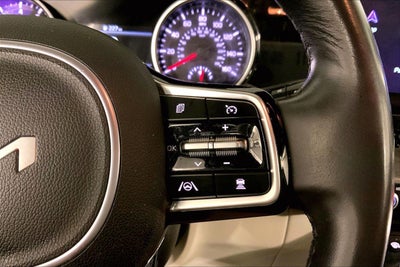 2023 Kia Carnival EX