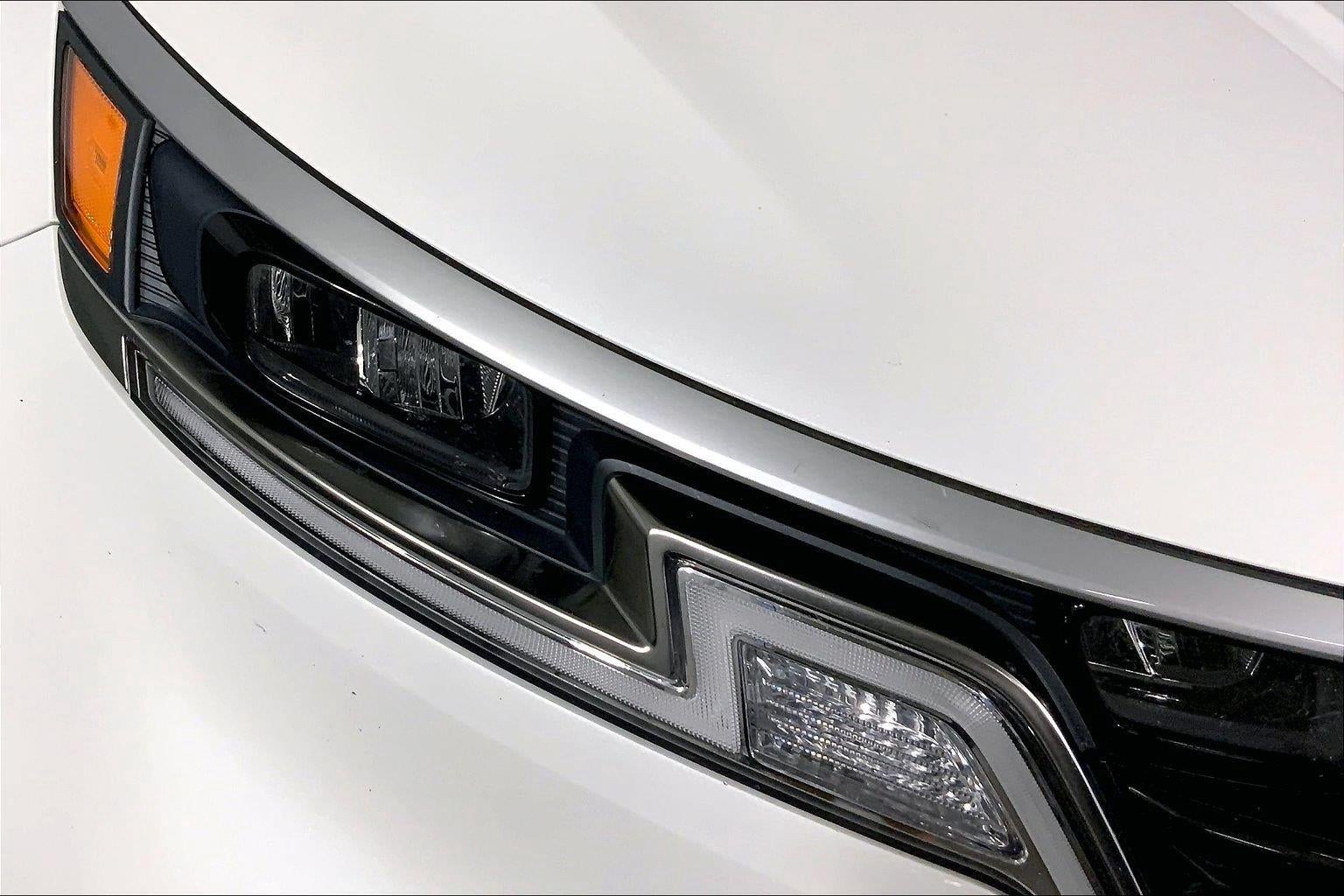 2023 Kia Carnival EX