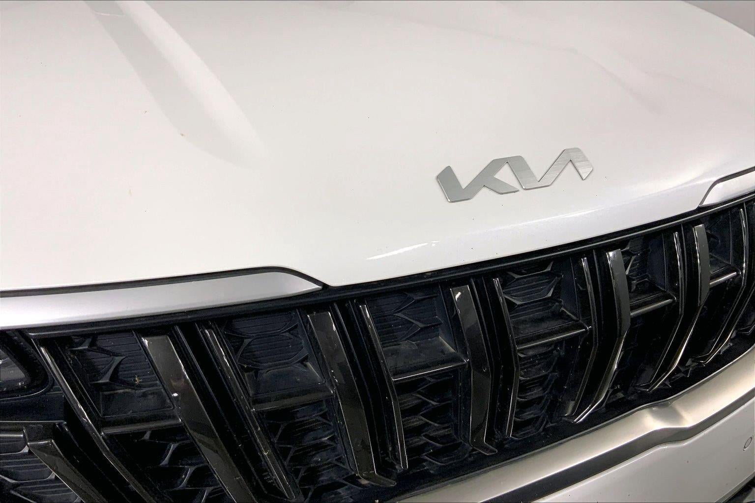 2023 Kia Carnival EX