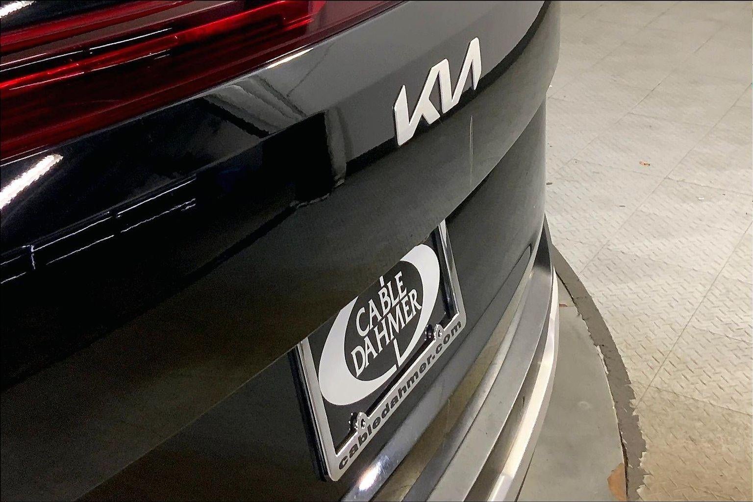 2025 Kia Carnival EX