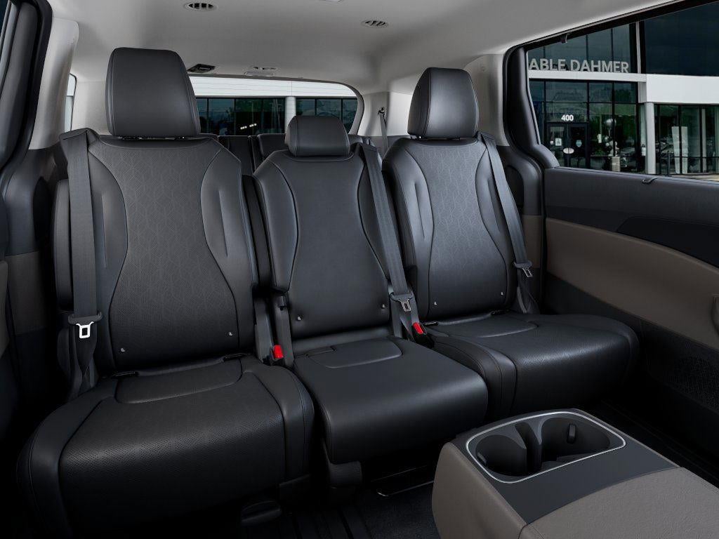 2025 Kia Carnival EX