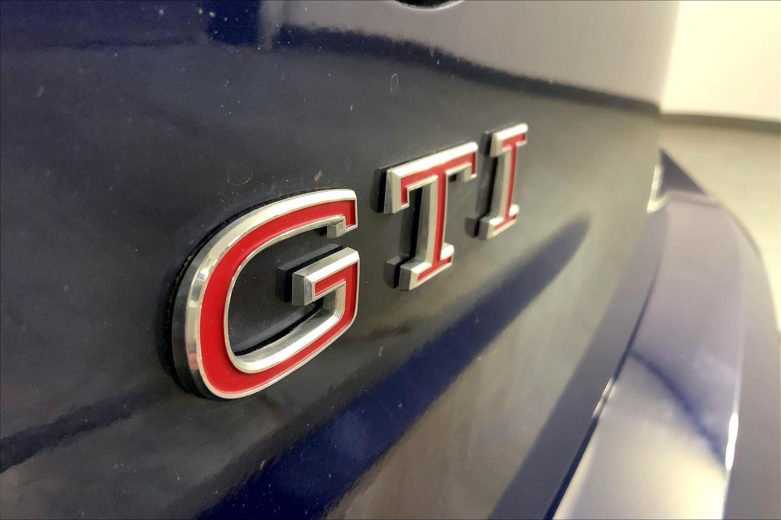 2022 Volkswagen Golf GTI SE