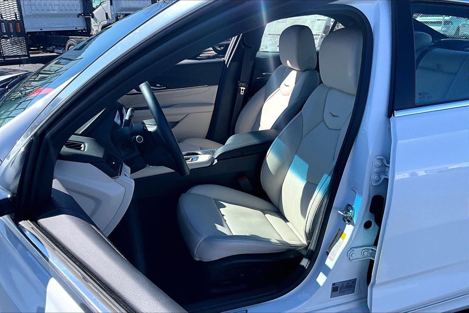 2025 Cadillac CT4 Premium Luxury