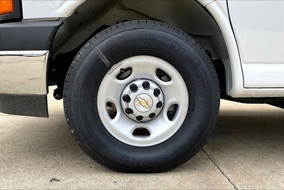 2025 Chevrolet Express Cutaway 3500 1WT