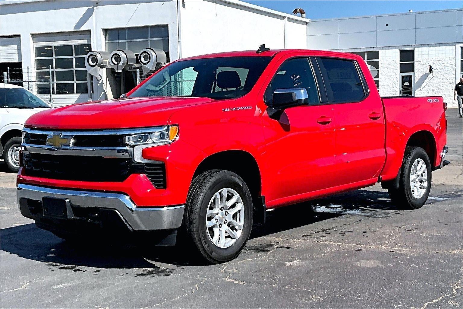 2023 Chevrolet Silverado 1500 LT (2FL)