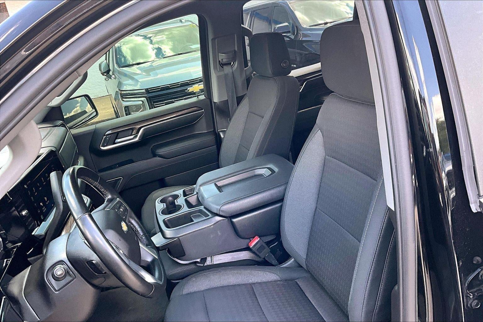 2024 Chevrolet Silverado 1500 LT (2FL)