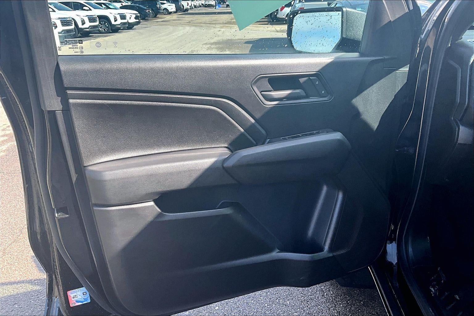 2023 Chevrolet Colorado WT