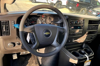 2025 Chevrolet Express Cargo WT