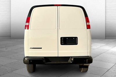 2025 Chevrolet Express Cargo WT
