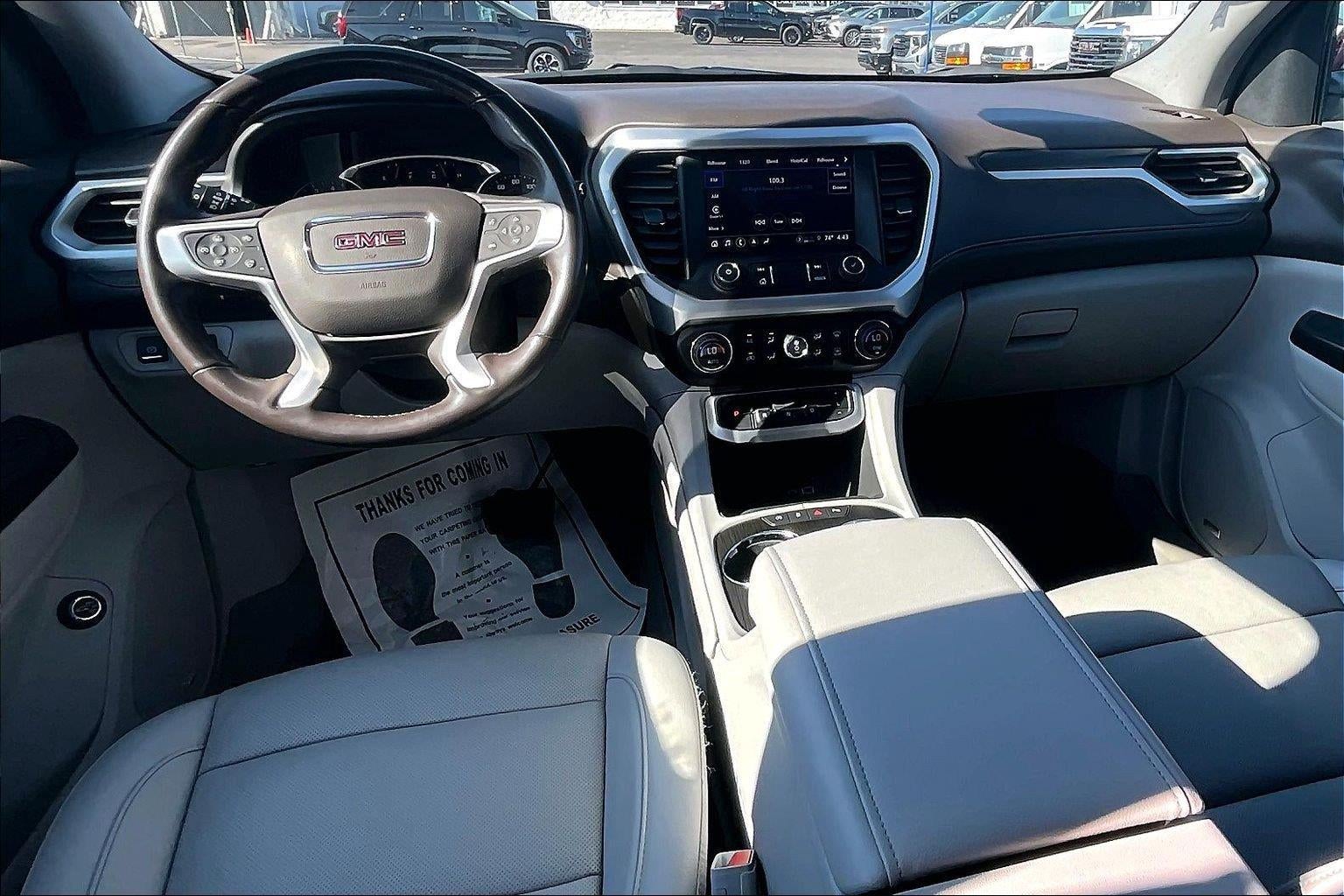 2022 GMC Acadia SLT