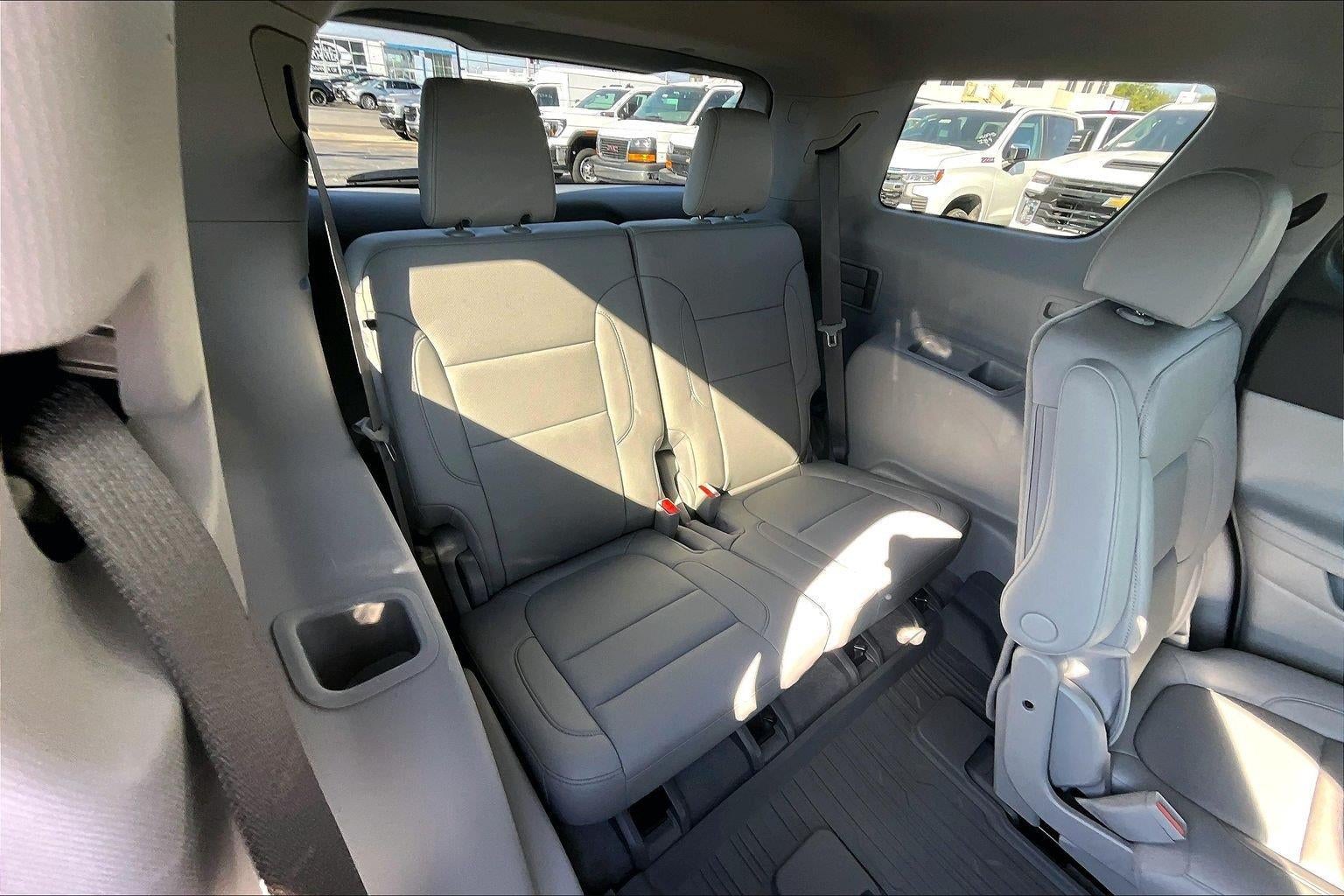 2022 GMC Acadia SLT