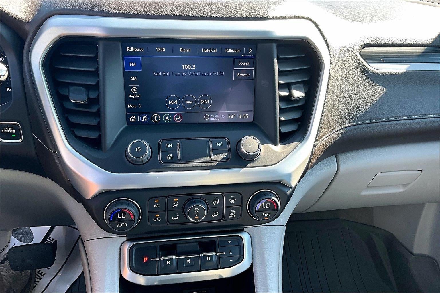 2022 GMC Acadia SLT