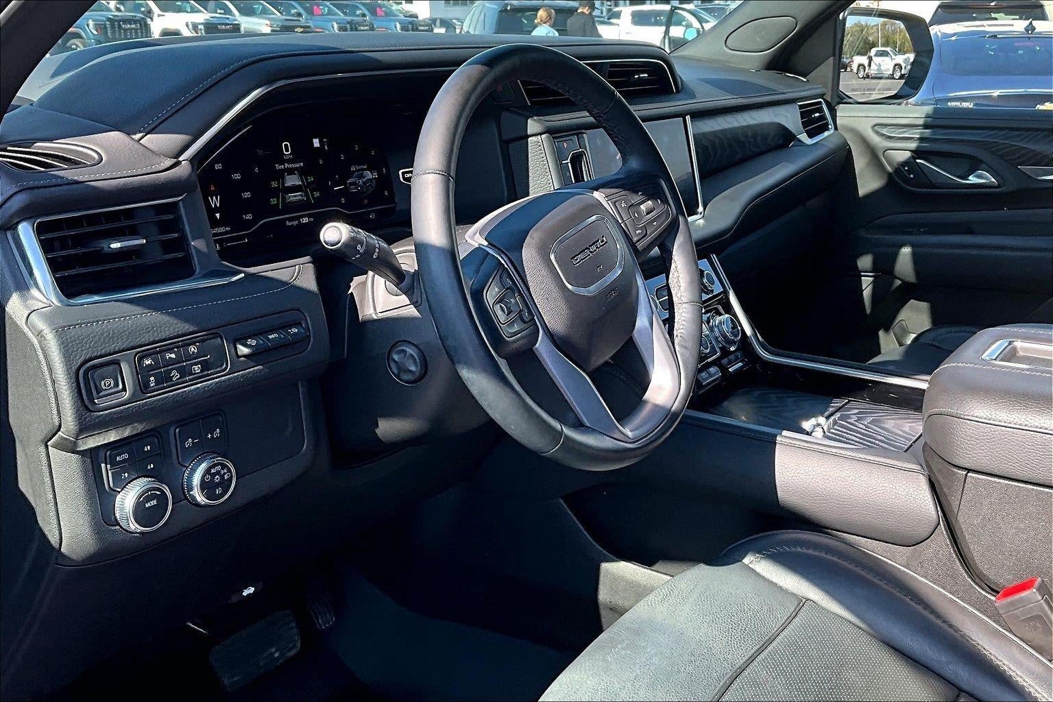 2023 GMC Yukon XL Denali