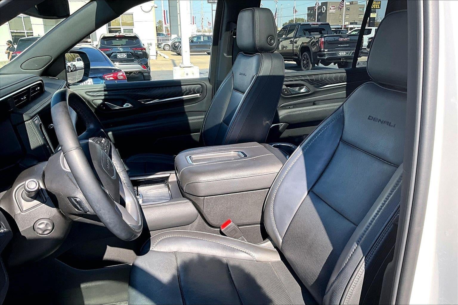 2023 GMC Yukon XL Denali