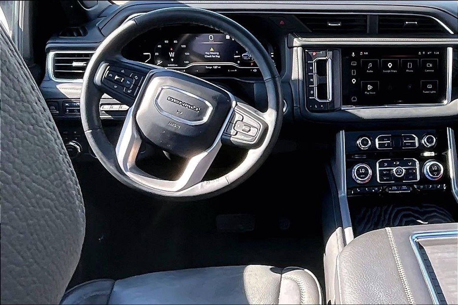 2023 GMC Yukon XL Denali