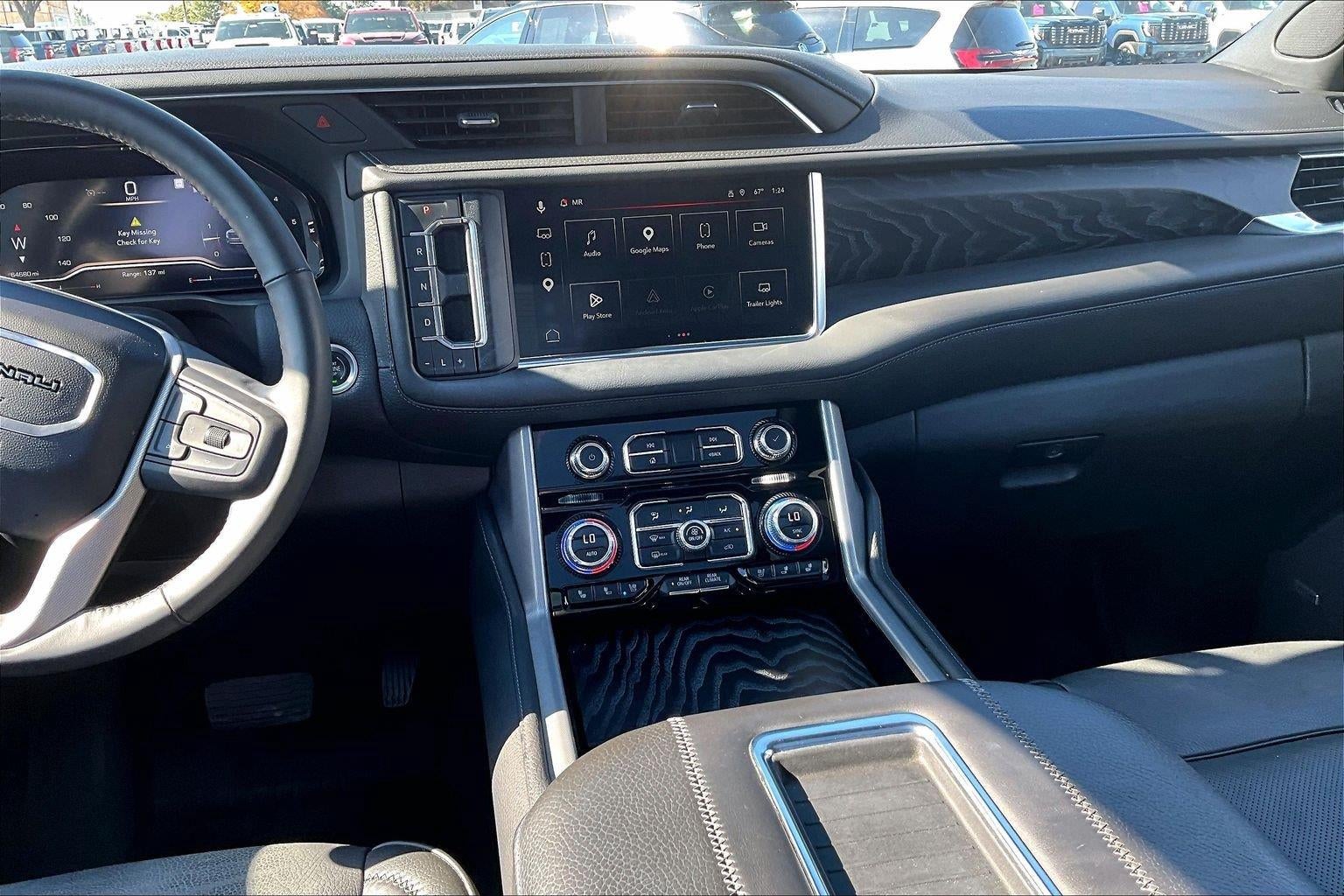 2023 GMC Yukon XL Denali