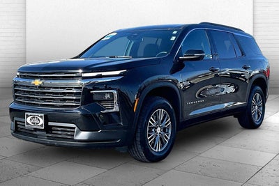 2024 Chevrolet Traverse LT