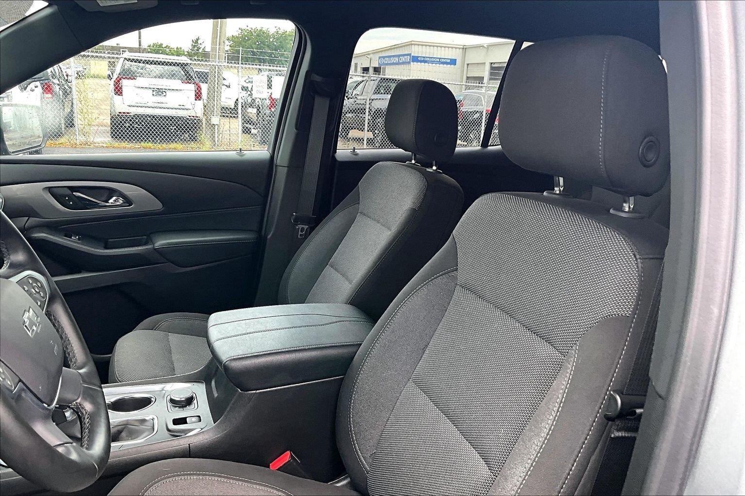 2024 Chevrolet Traverse Limited LT Cloth