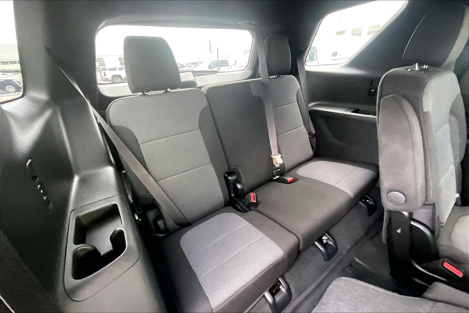 2024 Chevrolet Traverse Limited LT Cloth