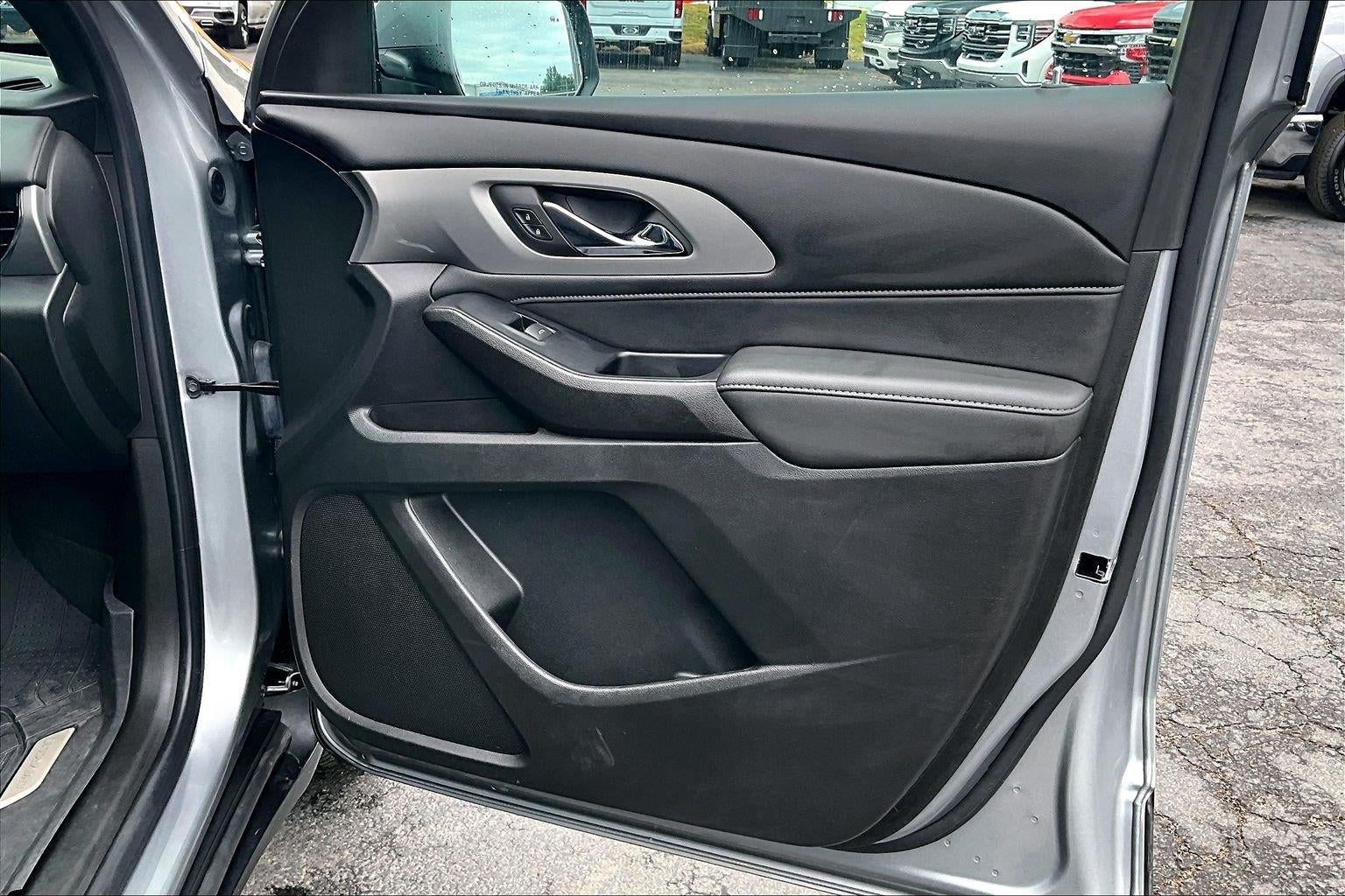 2024 Chevrolet Traverse Limited LT Cloth