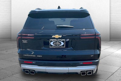 2024 Chevrolet Traverse LT