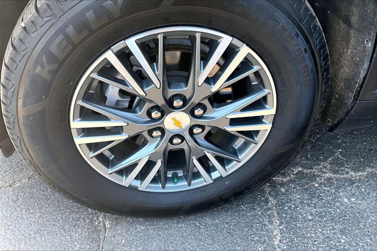 2024 Chevrolet Traverse LT