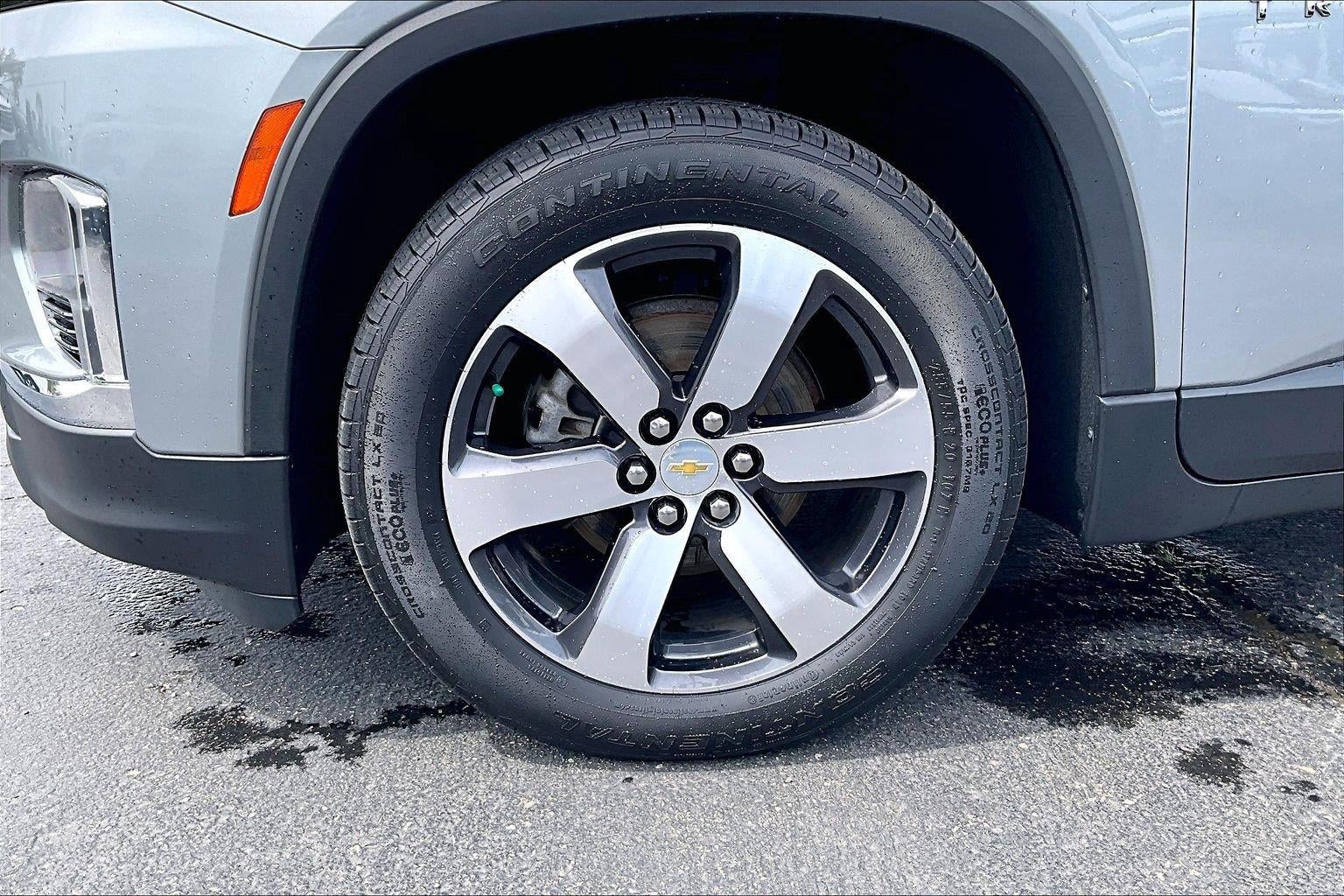 2023 Chevrolet Traverse LT Leather