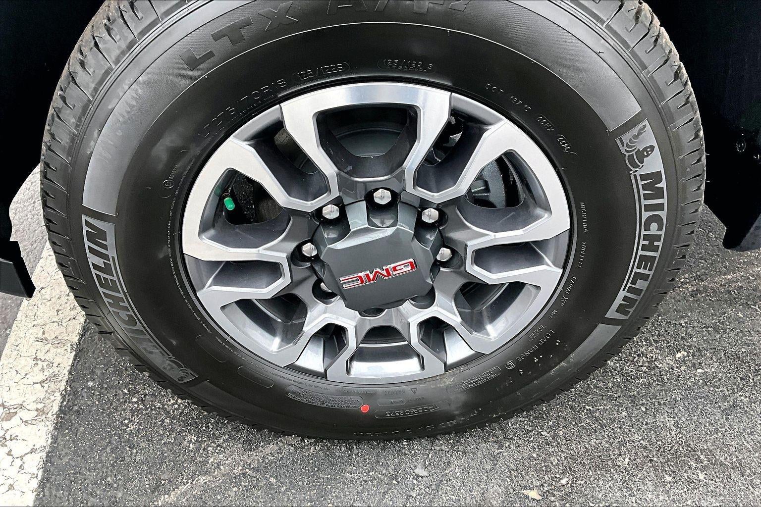 2026 GMC Sierra 2500 HD SLE