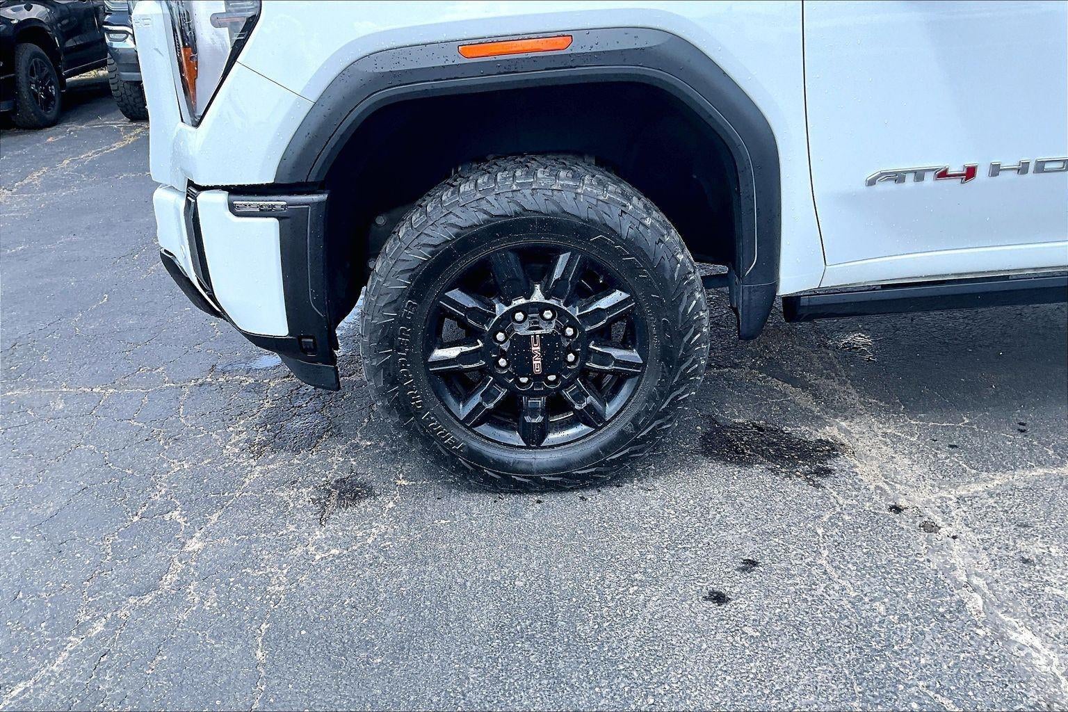 2024 GMC Sierra 2500 HD AT4
