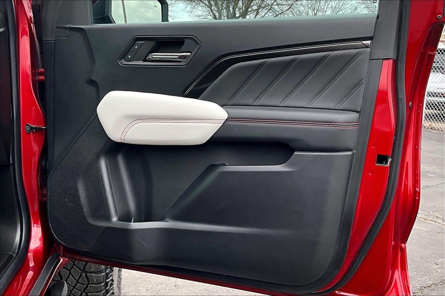 2023 GMC Canyon AT4X