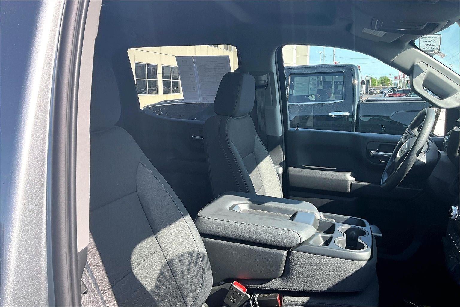 2025 GMC Sierra 1500 Pro