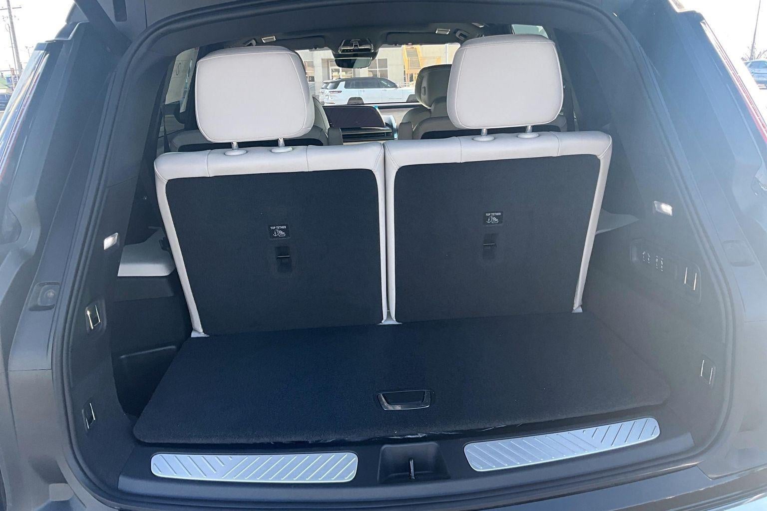 2026 Cadillac VISTIQ Luxury