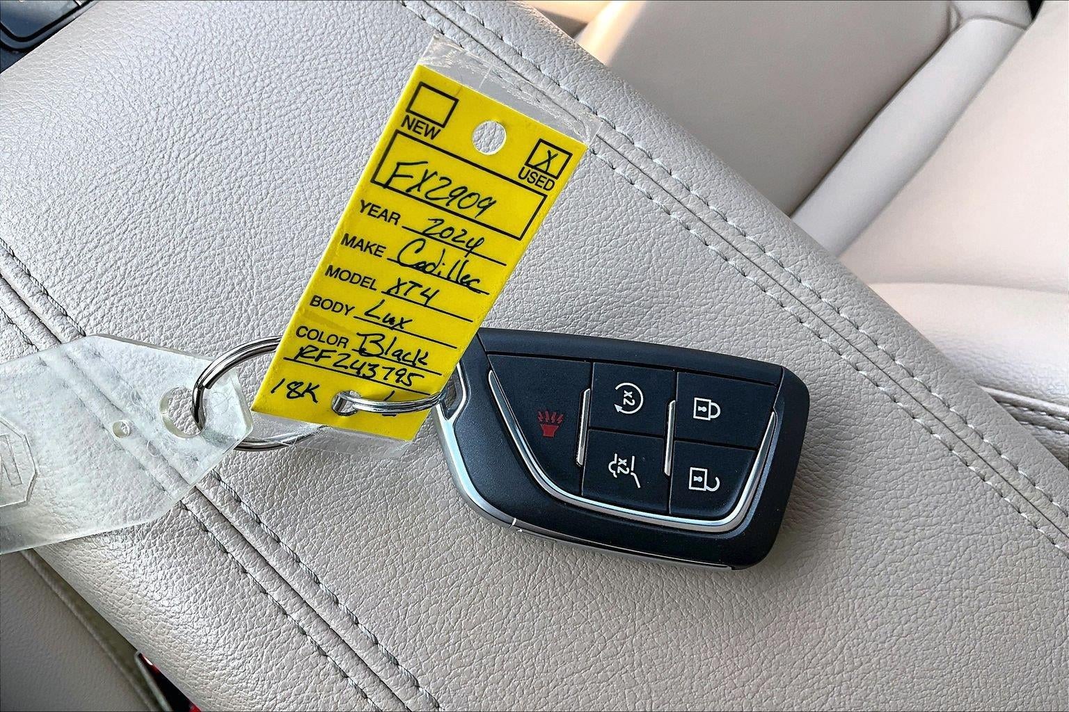 2024 Cadillac XT4 Luxury