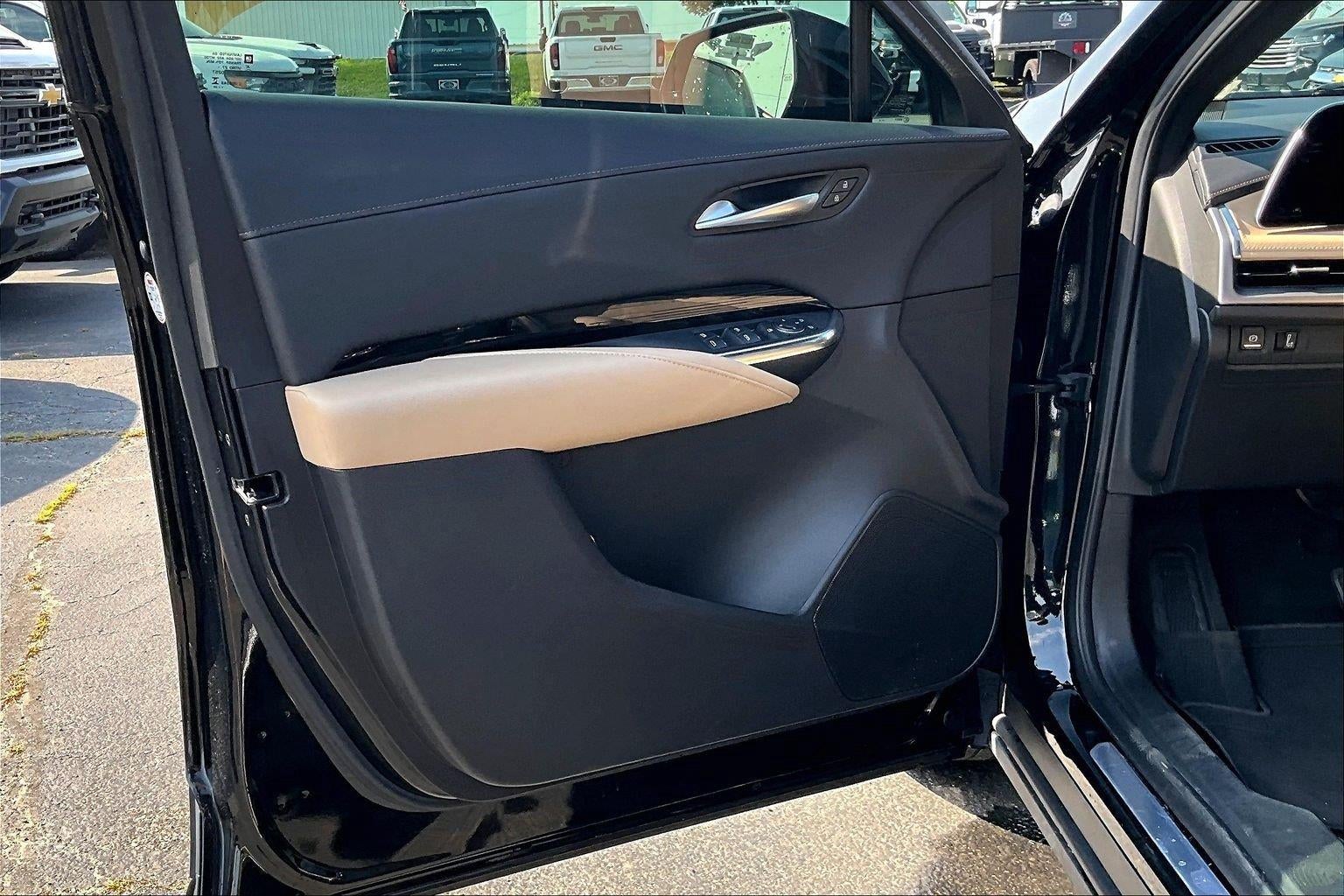 2024 Cadillac XT4 Luxury
