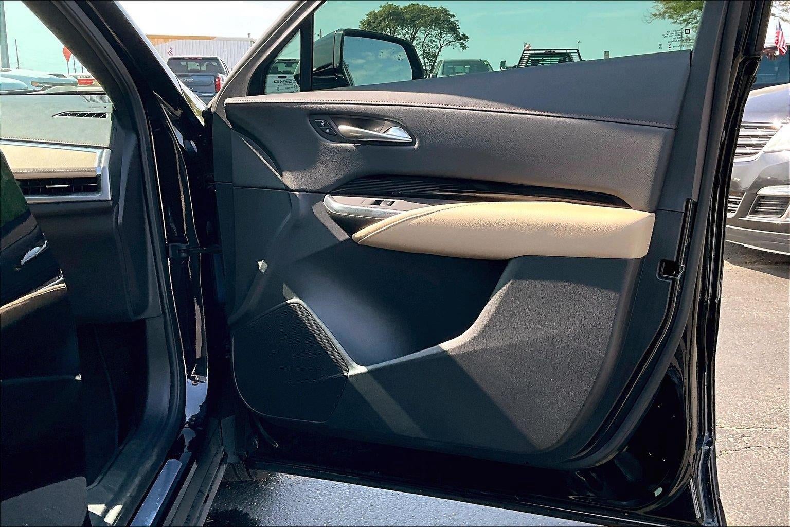 2024 Cadillac XT4 Luxury