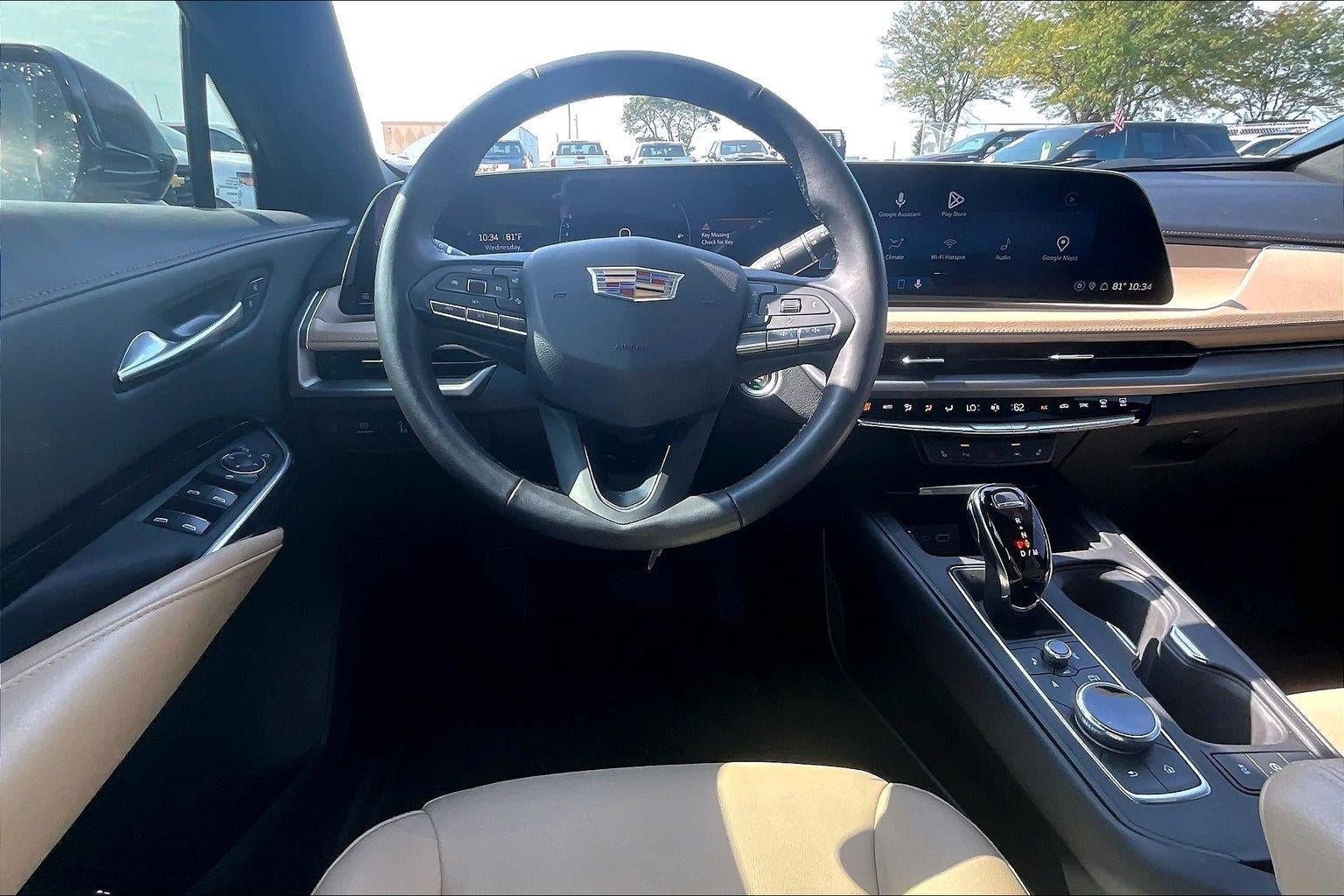 2024 Cadillac XT4 Luxury