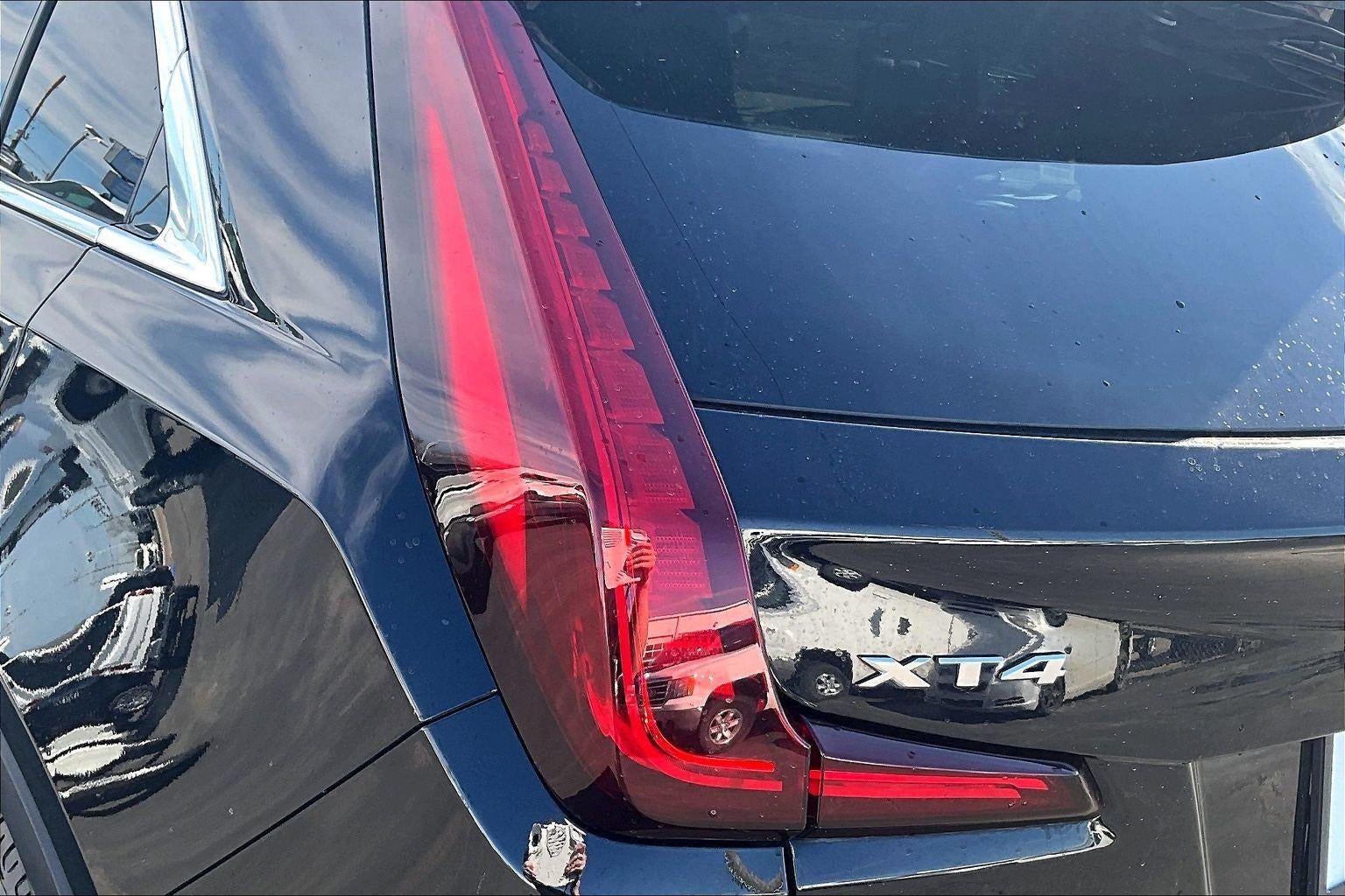 2024 Cadillac XT4 Premium Luxury