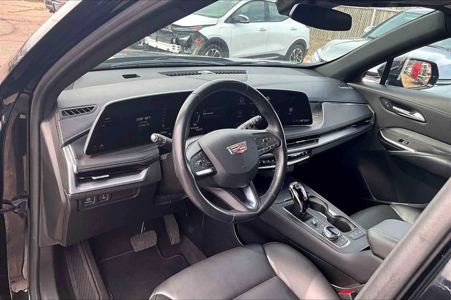 2024 Cadillac XT4 Premium Luxury