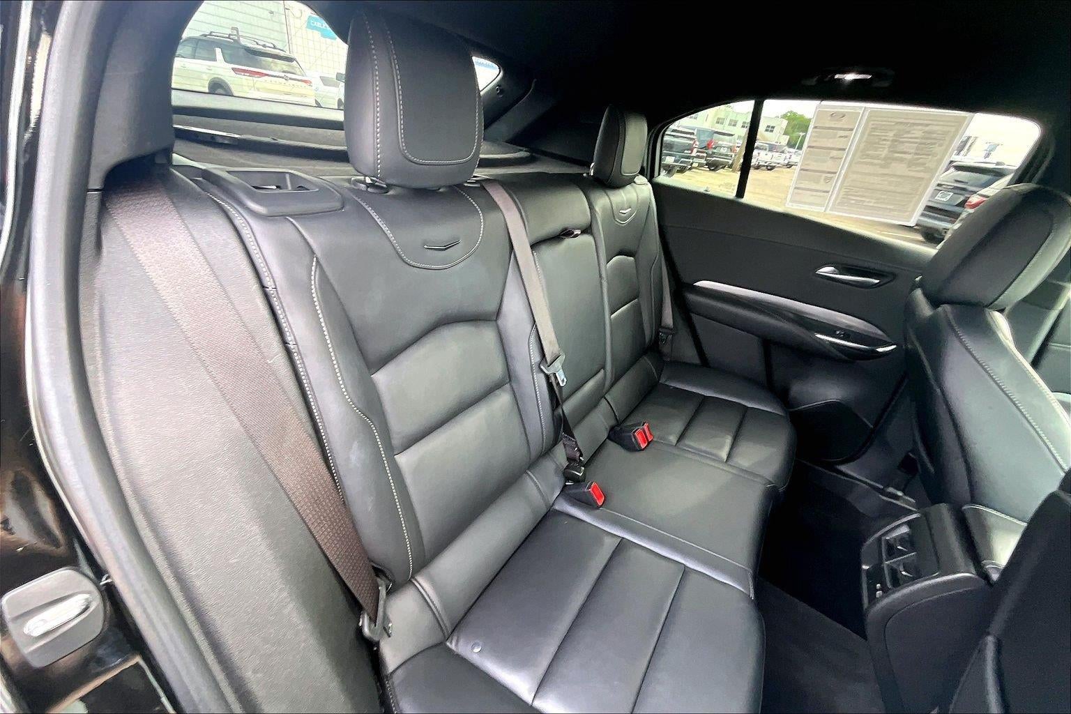 2024 Cadillac XT4 Premium Luxury