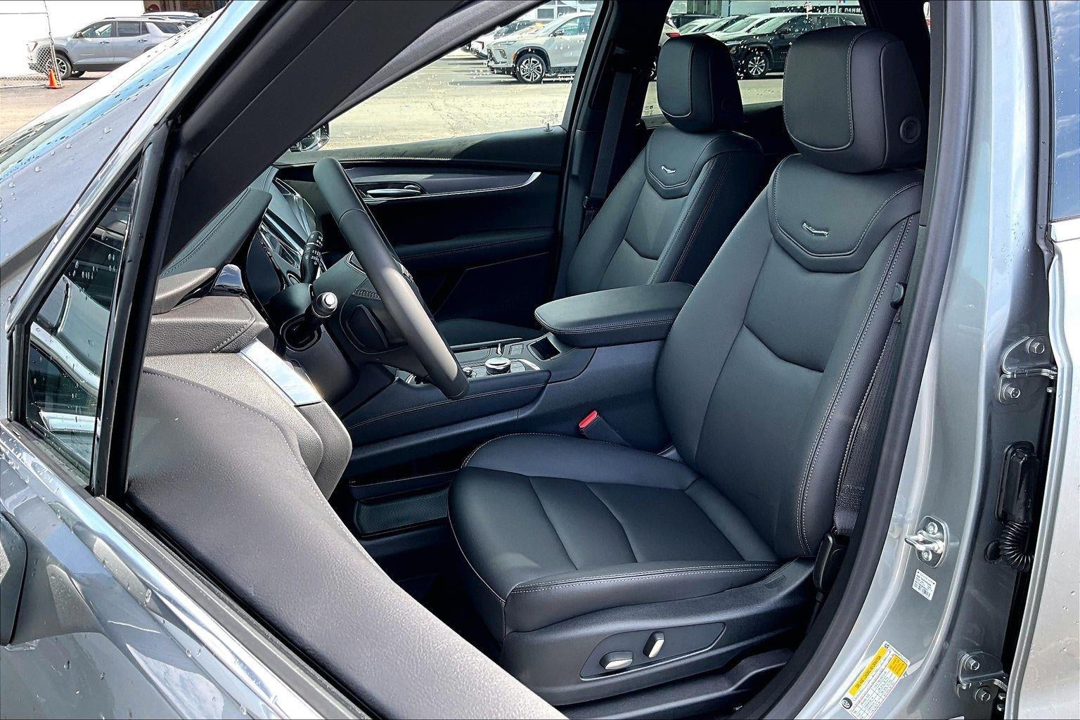 2026 Cadillac XT5 Luxury