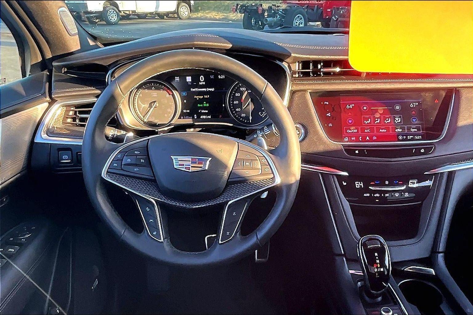 2025 Cadillac XT5 Sport