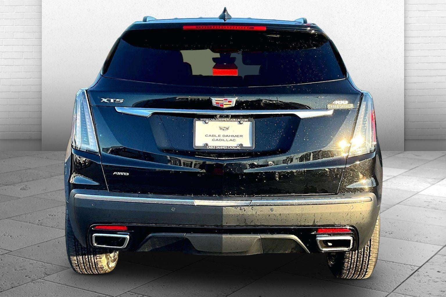 2025 Cadillac XT5 Sport