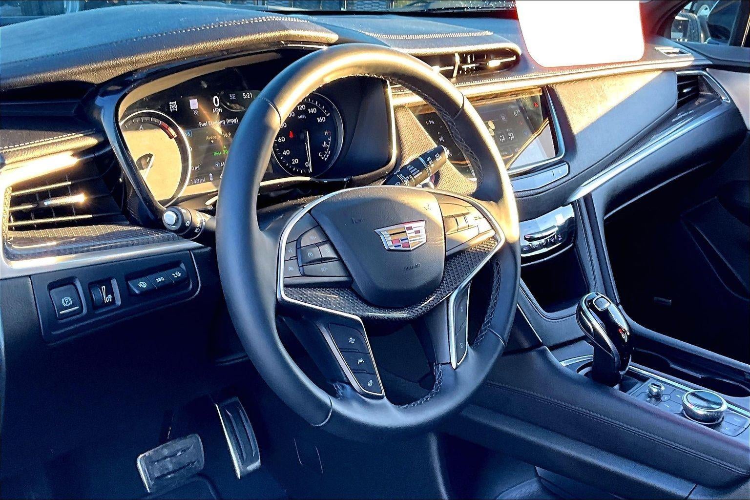 2025 Cadillac XT5 Sport