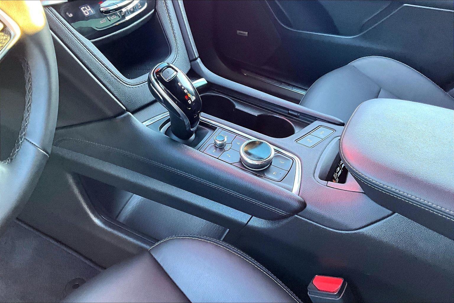 2025 Cadillac XT5 Sport