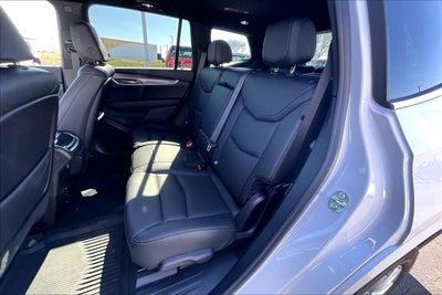 2025 Cadillac XT6 Luxury