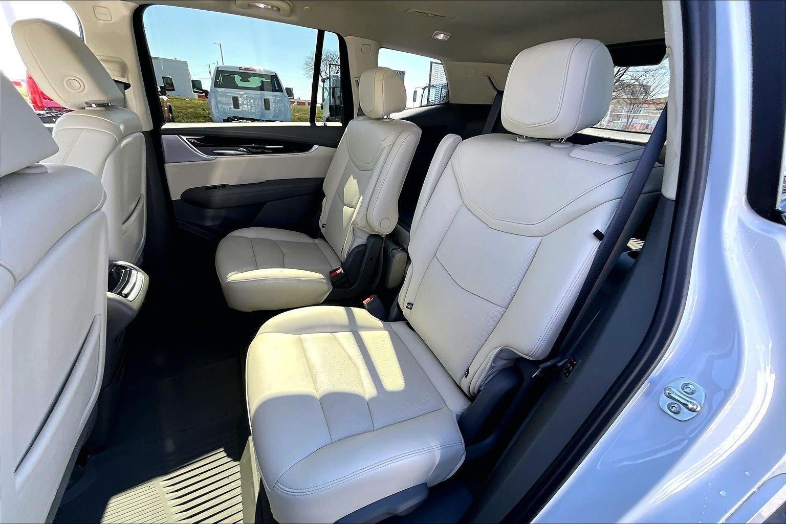 2025 Cadillac XT6 Premium Luxury